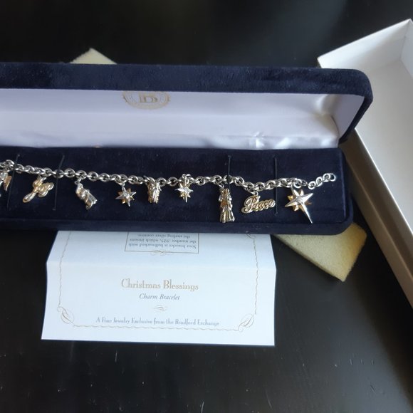 Bradford Exchange Christmas Charm Bracelet - Picture 2 of 2